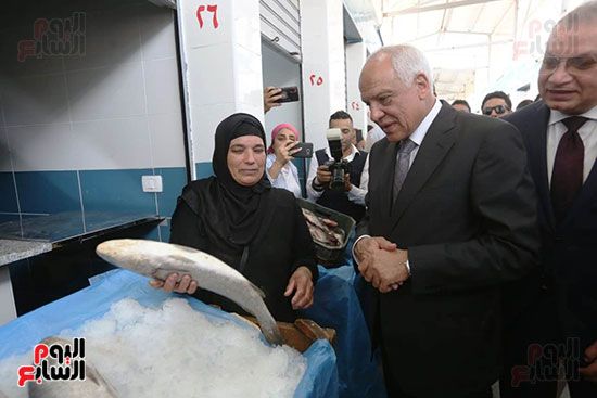 افتتاح سوق السمك الحضارى الجديد بالمنيب (15)