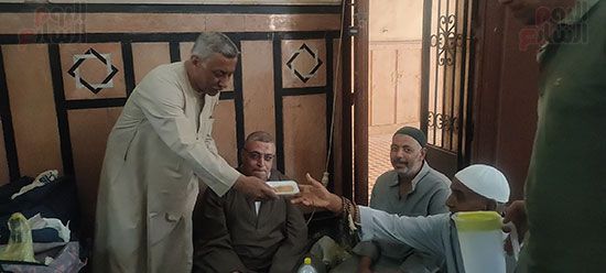 توافد-الزوار-على-مولد-أبو-خليل-(1) توافد-الزوار-على-مولد-أبو-خليل-(1)