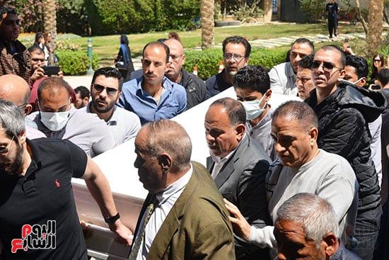 مسئولون وشخصيات عامة يحضرون جنازة الدكتور أحمد فتحي سرور  (3)