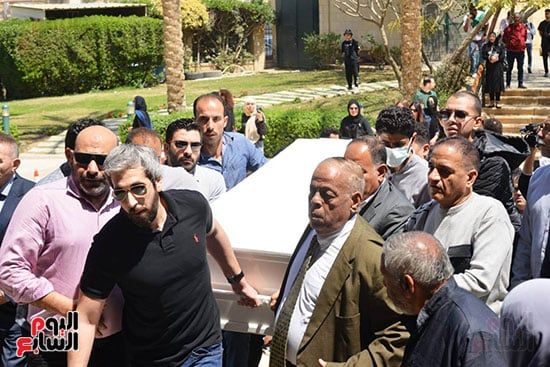 مسئولون وشخصيات عامة يحضرون جنازة الدكتور أحمد فتحي سرور  (33)