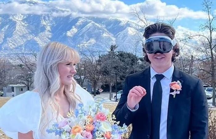 مهندس برمجيات يرتدى جهاز Apple Vision Pro فى حفل زفافه ( صور)