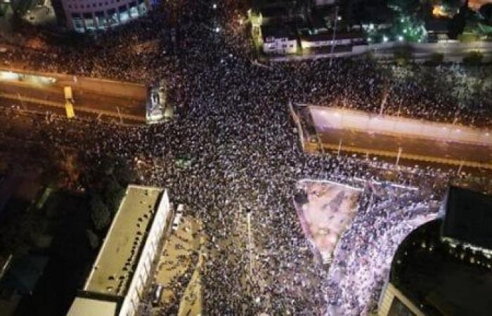 آلاف الإسرائيليين يتظاهرون فى القدس للمطالبة بصفقة لتبادل الرهائن فى غزة