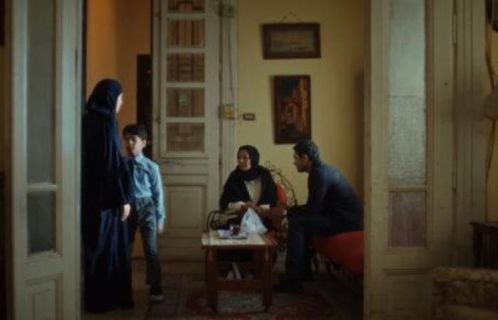 مسلسل بدون سابق إنذار الحلقة 14.. مروان يصل للممرضة سحر ويبدأ الشكوك حولها