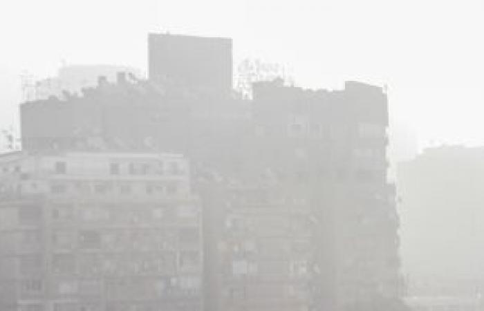 "الأرصاد" تتوقع هبوب رياح مثيرة للرمال حتى الأحد المقبل تصل إلى حد العاصفة.. وتكشف: لا عواصف على القاهرة.. ودرجات الحرارة العظمى أعلى من معدلاتها بدرجتين والأجواء شديدة البرودة ليلا