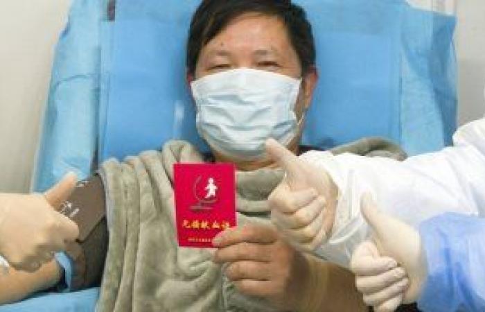 هل يوقف العلاج بالبلازما انتشار فيروس كورونا.. الصين تعلن نجاحها في السيطرة على المرضى ببلازما المتعافين.. كيف نجحت التقنية في علاج الالتهابات والأمراض المناعية واضطرابات النزيف وأنواع مختلفة من السرطان