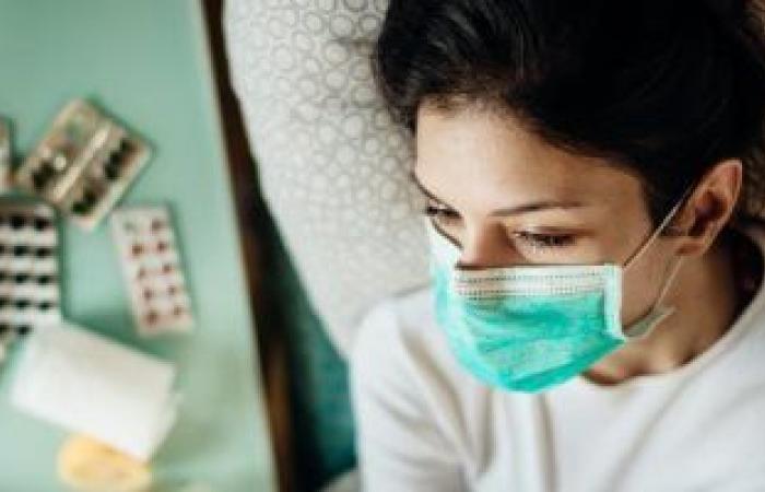 لماذا لم يحدث "وباء مزدوج" للأنفلونزا وكورونا هذا الشتاء؟.. تدابير الوقاية من كوفيد 19 قللت الأمراض التنفسية الأخرى.. انخفاض تاريخى لدخول المستشفى والوفاة بالأنفلونزا عالميًا.. وتوقعات بعودة الأنفلونزا مجددًا